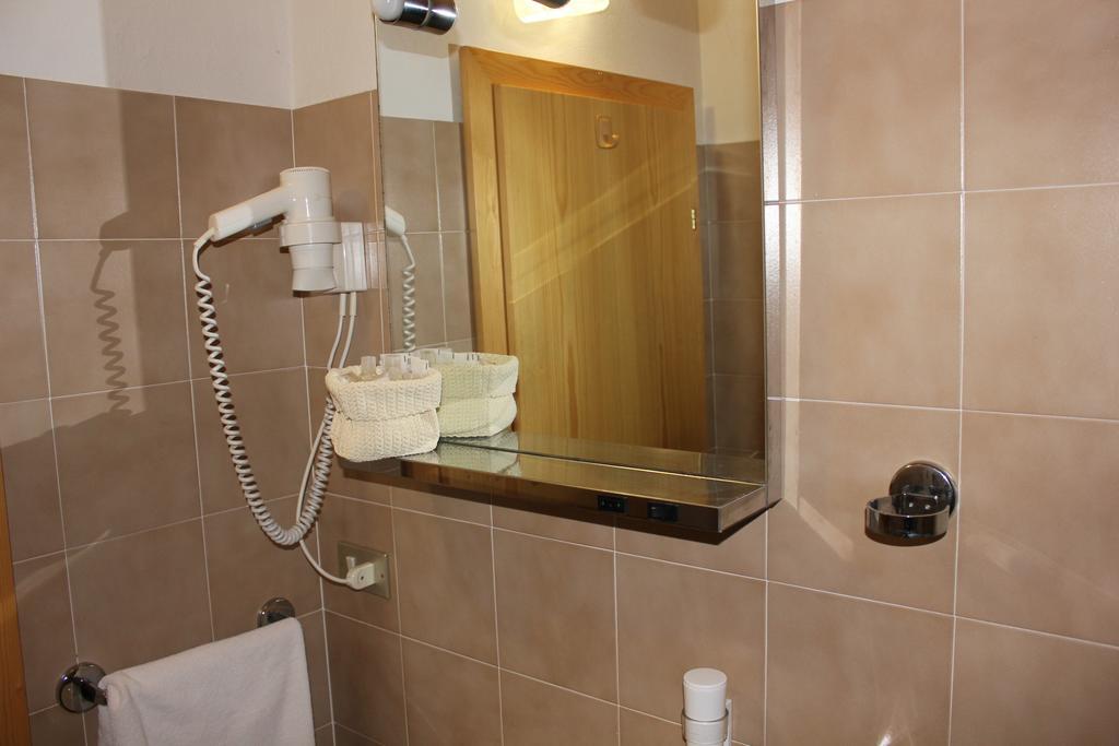 Hotel Mignon Folgaria Eksteriør billede
